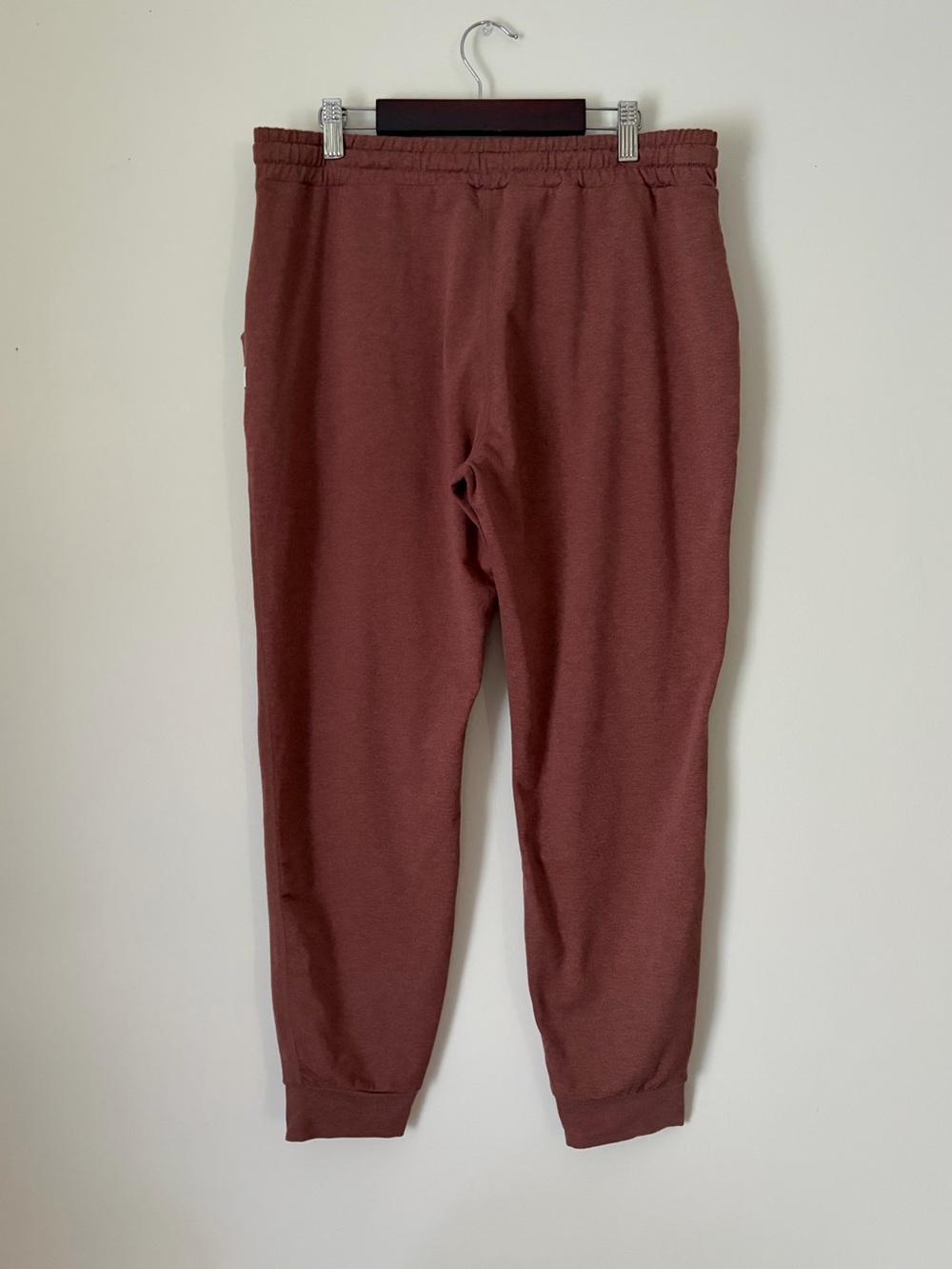 VUORI Performance Joggers size M - Picture 4 of 6